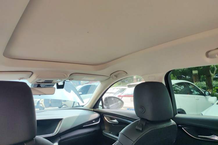 Used Buick Envision 2022 Encore Plus 552T Five-Seat Luxury Model Headliner