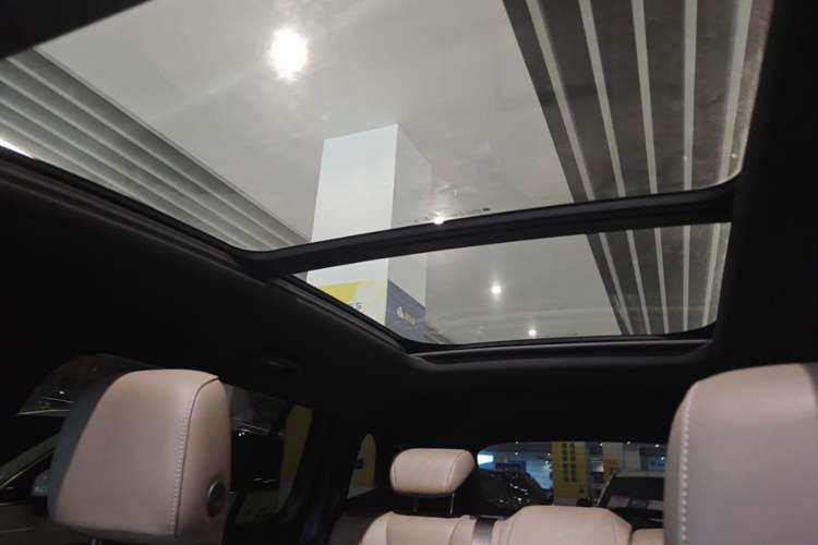 Used Buick Envision 2022 Encore Plus 652T Five-Seat Luxury Model Headliner