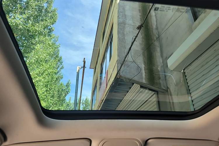 Used Buick Envision 2022 Encore Plus 652T Five-Seat Luxury Model Headliner