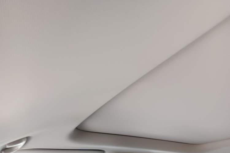 Used Buick Envision 2022 Encore Plus 652T Five-Seat Luxury Model Headliner