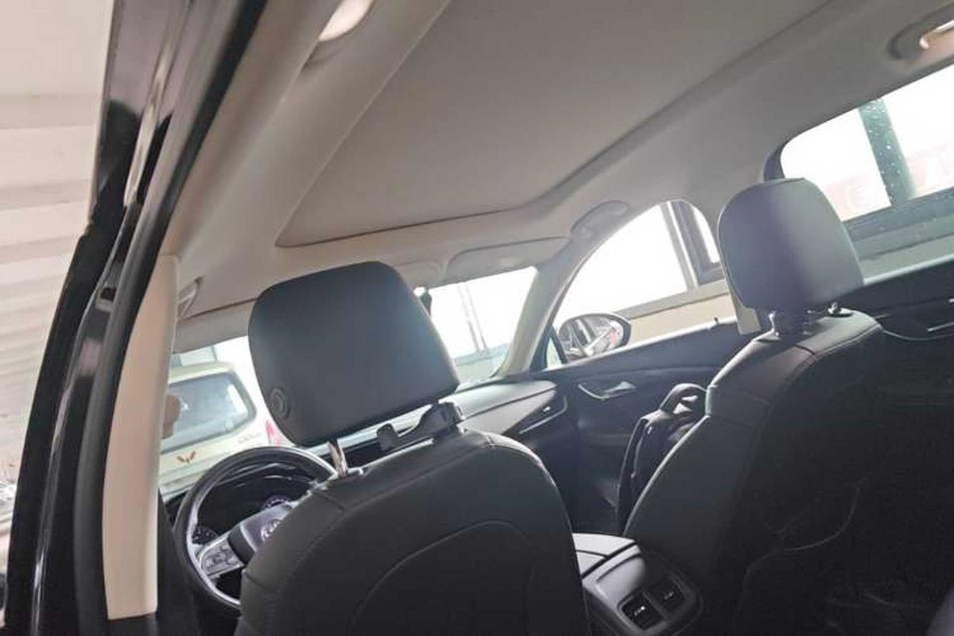 Used Buick Envision 2022 Encore Plus 652T Five-Seat Luxury Model Headliner