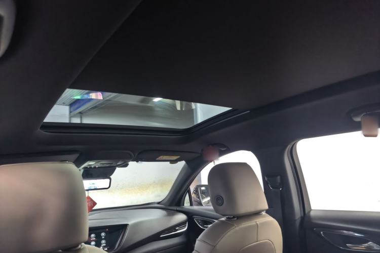 Used Buick Envision 2022 Encore Plus 652T Five-Seat Luxury Model Headliner