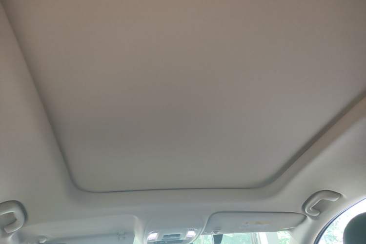 Used Buick Envision 2022 Encore Plus 652T Five-Seat Luxury Model Headliner