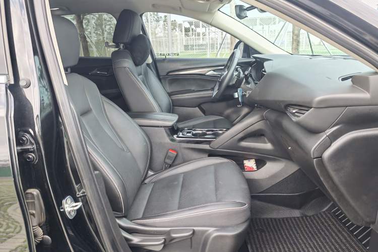 Used Buick Envision 2022 Facelift Encore S 552T Two-Wheel-Drive Luxury Model Interior 1