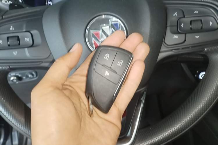 Used Buick Envision 2022 Encore S 552T Two-Wheel Drive Elite Model Interior 1