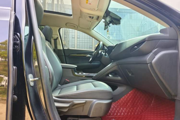 Used Buick Envision 2022 Encore Plus 652T Five-Seat Luxury Model Interior 11