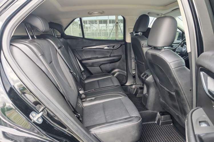 Used Buick Envision 2022 Facelift Encore S 552T Two-Wheel-Drive Luxury Model Interior 2
