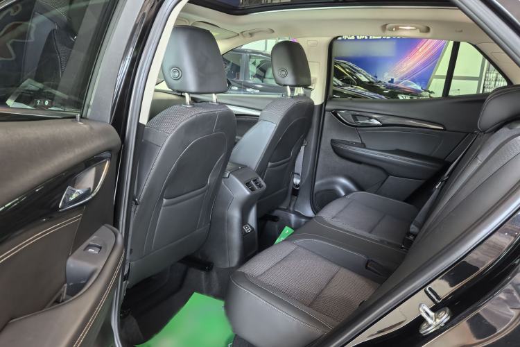 Used Buick Envision 2022 Facelift Encore S 552T Two-Wheel Drive Elite Model Interior 2