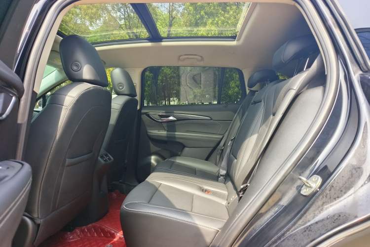 Used Buick Envision 2022 Encore Plus 652T Five-Seat Luxury Model Interior 3