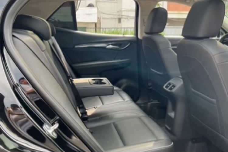 Used Buick Envision 2022 Encore S 552T Two-Wheel-Drive Luxury Model Interior 3