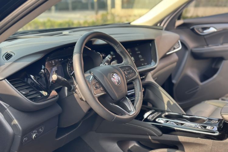 Used Buick Envision 2022 Encore Plus 652T Five-Seat Luxury Model Interior 3