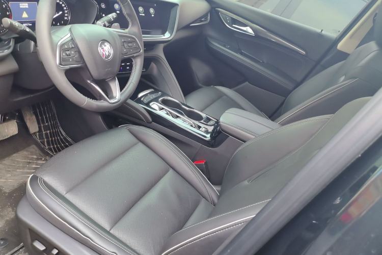Used Buick Envision 2022 Facelift Encore S 552T Two-Wheel-Drive Luxury Model Interior 4
