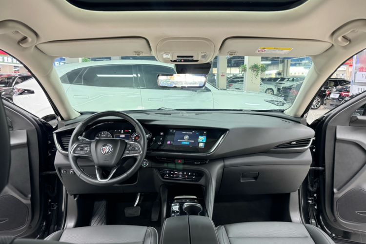 Used Buick Envision 2022 Encore Plus 652T Five-Seat Luxury Model Interior 4