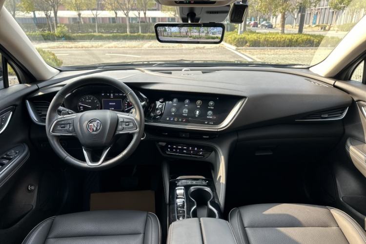 Used Buick Envision 2022 Encore Plus 652T Five-Seat Luxury Model Interior 4