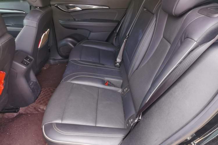 Used Buick Envision 2022 Encore Plus 652T Five-Seat Luxury Model Interior 4
