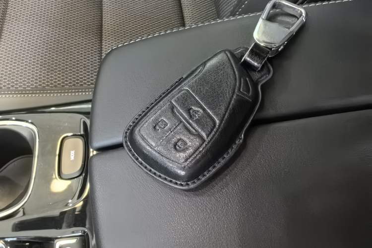Used Buick Envision 2022 Facelift Encore S 552T Two-Wheel Drive Elite Model Interior 4