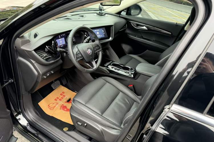 Used Buick Envision 2022 Encore Plus 652T Five-Seat Luxury Model Interior 7