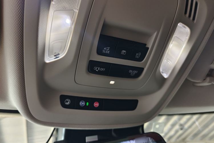 Used Buick Envision 2022 Facelift Encore S 552T Two-Wheel-Drive Luxury Model Interior 7