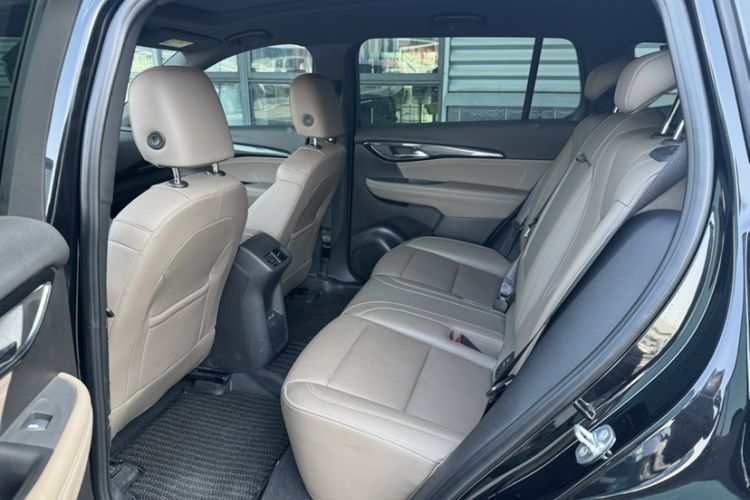 Used Buick Envision 2022 Encore Plus 652T Five-Seat Luxury Model Interior 7
