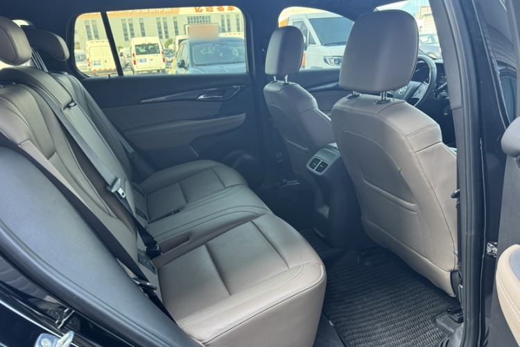 Used Buick Envision 2022 Encore Plus 652T Five-Seat Luxury Model Interior 9