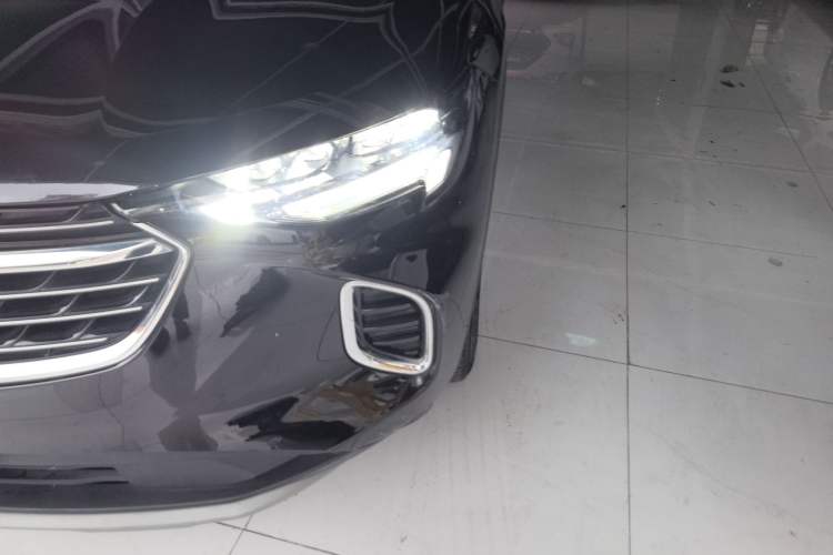 Used Buick Envision 2022 Facelift Encore S 552T Two-Wheel-Drive Luxury Model Left Front Headlight