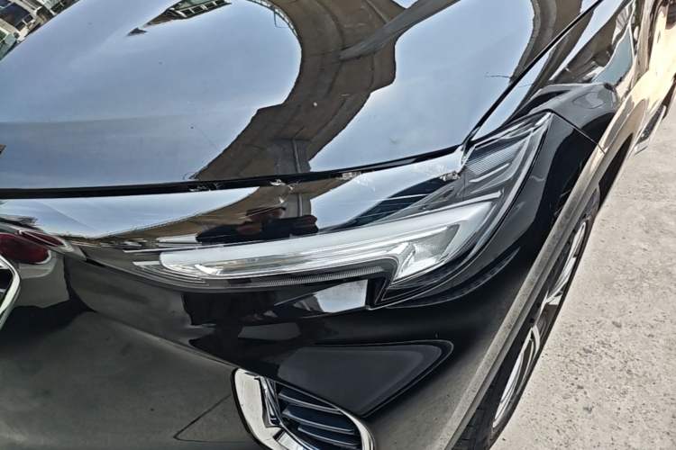 Used Buick Envision 2022 Encore S 552T Two-Wheel-Drive Luxury Model Left Front Headlight