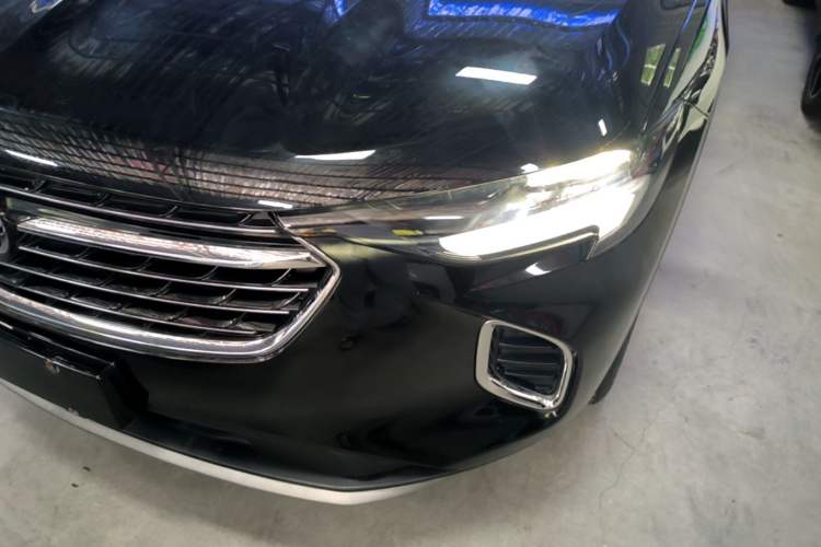 Used Buick Envision 2022 Encore S 552T Two-Wheel-Drive Luxury Model Left Front Headlight