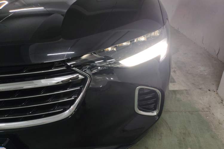 Used Buick Envision 2022 Facelift Encore S 552T Two-Wheel-Drive Luxury Model Left Front Headlight
