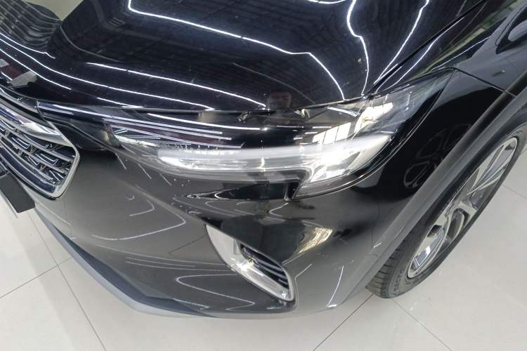 Used Buick Envision 2022 Encore S 552T Two-Wheel-Drive Luxury Model Left Front Headlight