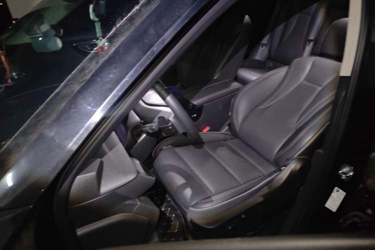 Used Buick Envision 2022 Encore Plus 552T Five-Seat Luxury Model Left Front Seat
