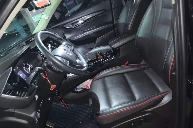 Used Buick Envision 2022 Encore S GS Two-Wheel Drive Smart & Sporty Model Left Front Seat