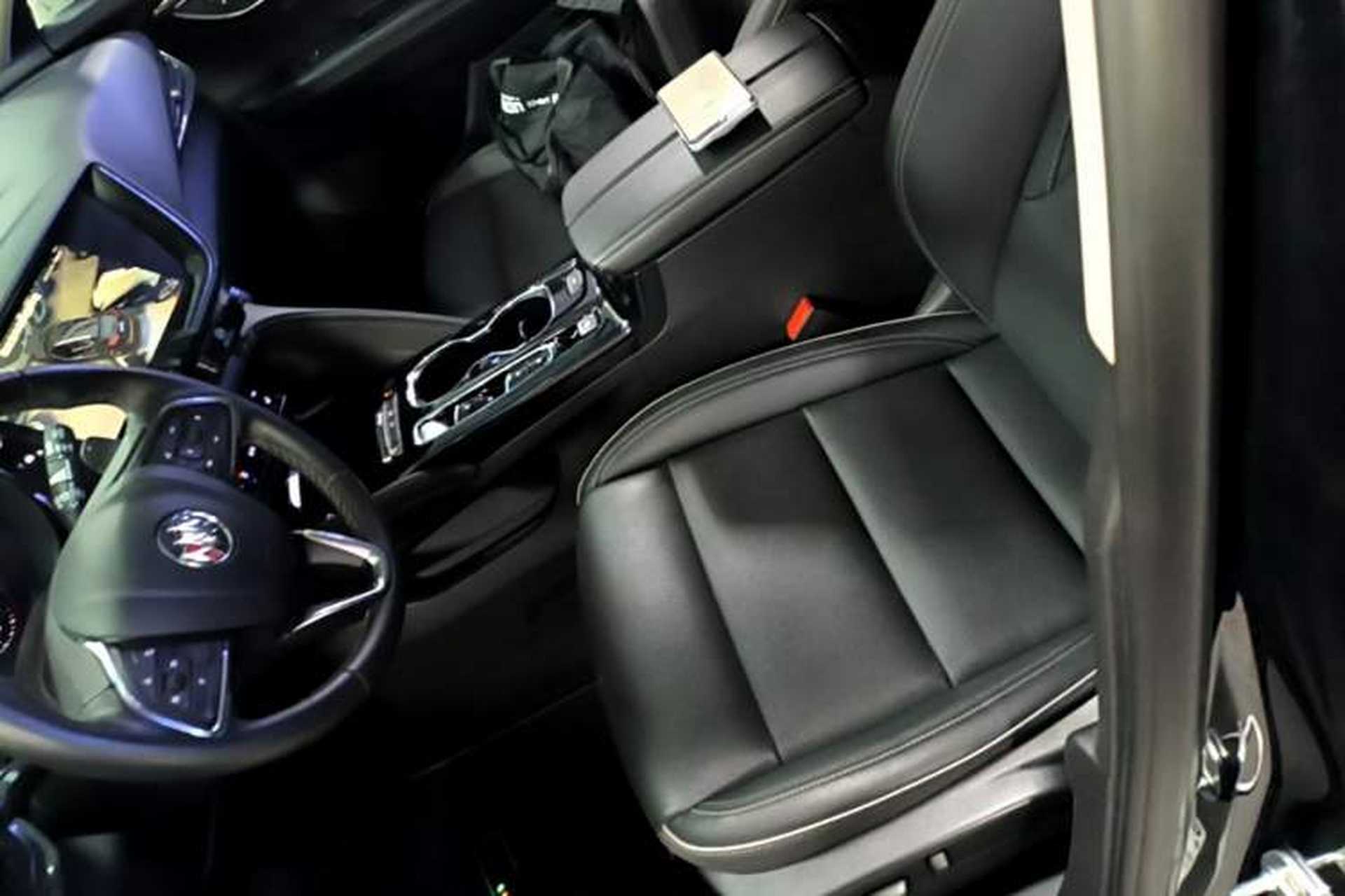 Used Buick Envision 2022 Encore S 552T Two-Wheel-Drive Luxury Model Left Front Seat
