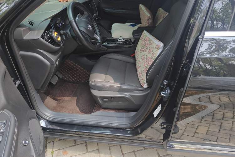 Used Buick Envision 2022 Encore Plus Avenir Avenir 5-Seater Edition Left Front Seat