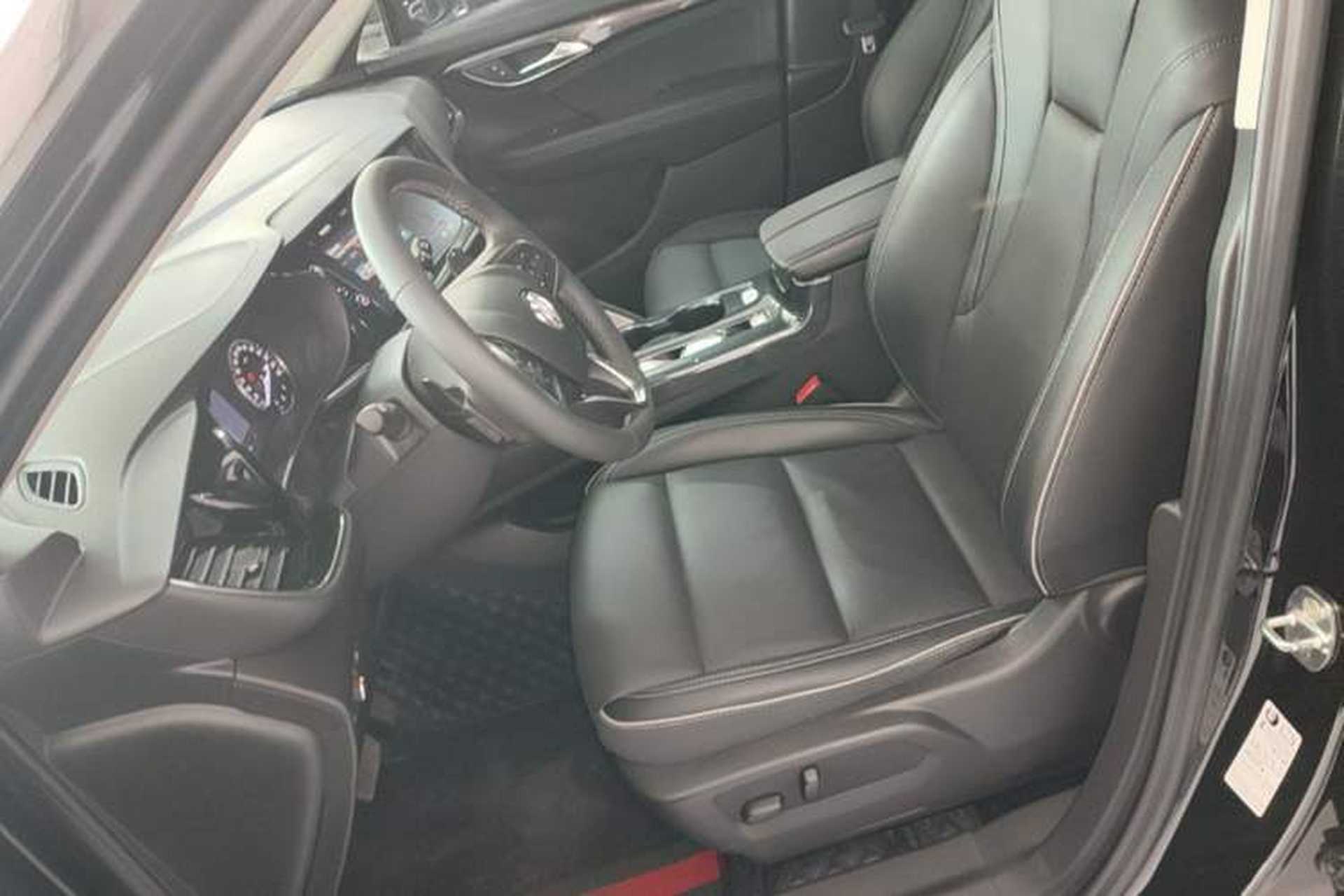 Used Buick Envision 2022 Encore S 552T Two-Wheel-Drive Luxury Model Left Front Seat