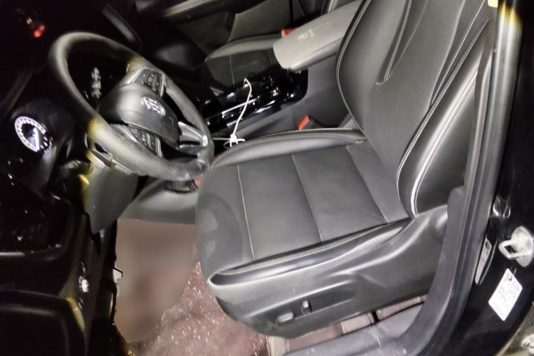 Used Buick Envision 2022 Encore S 552T Two-Wheel-Drive Luxury Model Left Front Seat