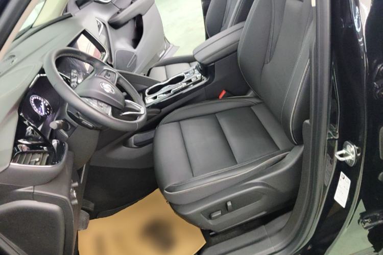 Used Buick Envision 2022 Encore S 652T Two-Wheel-Drive Luxury Model Left Front Seat