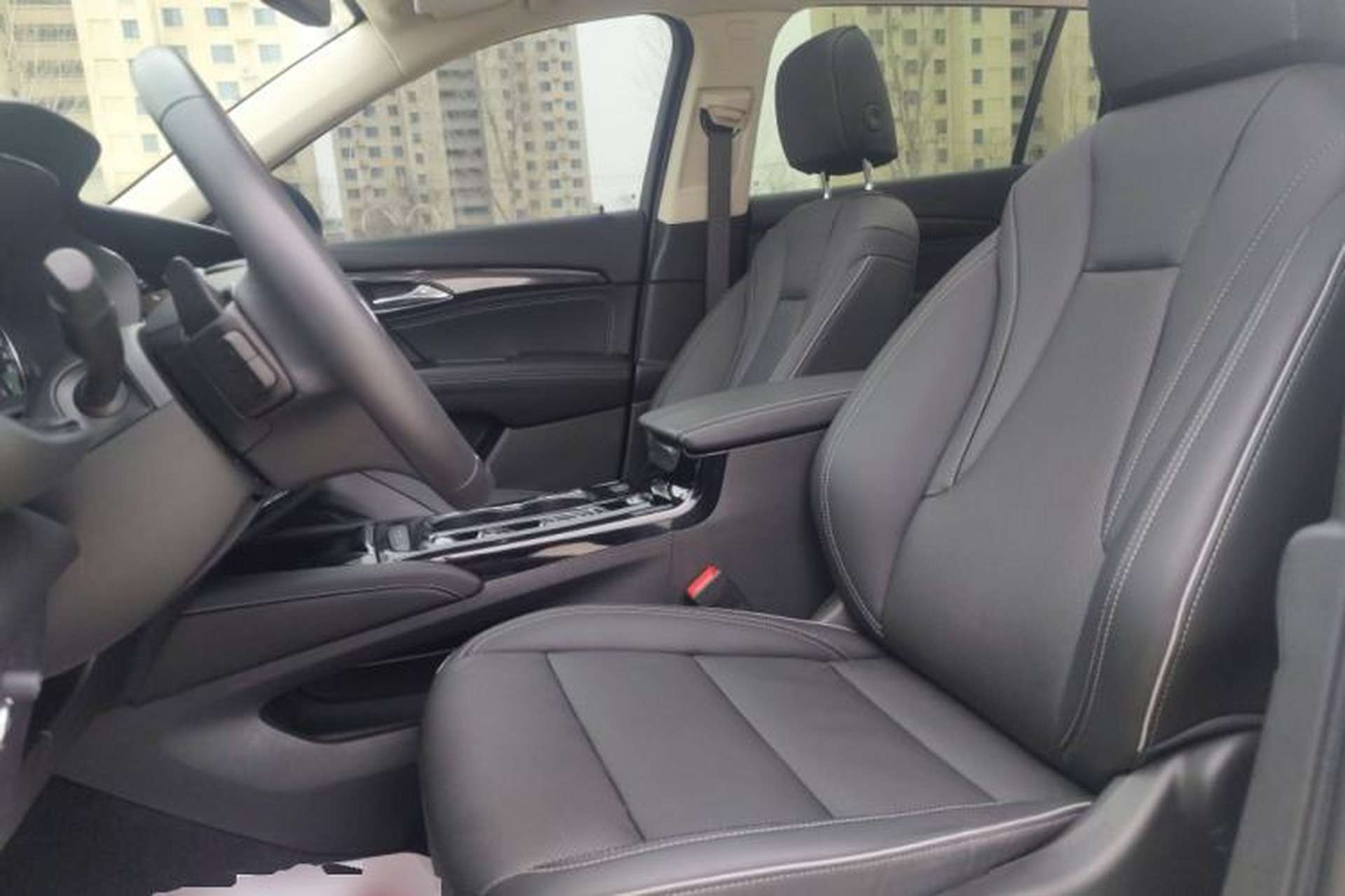 Used Buick Envision 2022 Facelift Encore Plus 552T Five-Seat Luxury Model Left Front Seat