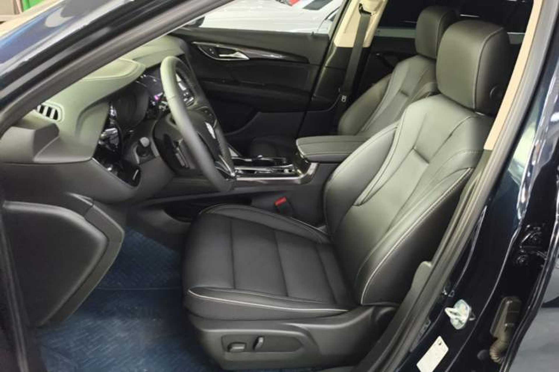 Used Buick Envision 2022 Encore Plus 652T Five-Seat Luxury Model Left Front Seat