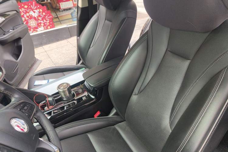 Used Buick Envision 2022 Encore S 552T Two-Wheel-Drive Luxury Model Left Front Seat
