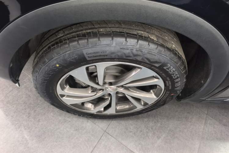 Used Buick Envision 2022 Facelift Encore S 552T Two-Wheel Drive Elite Model Left Front Wheel Hub