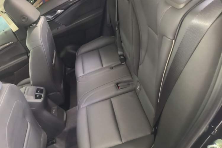 Used Buick Envision 2022 Facelift Encore S 652T Two-Wheel-Drive Luxury Model Left Rear Seat