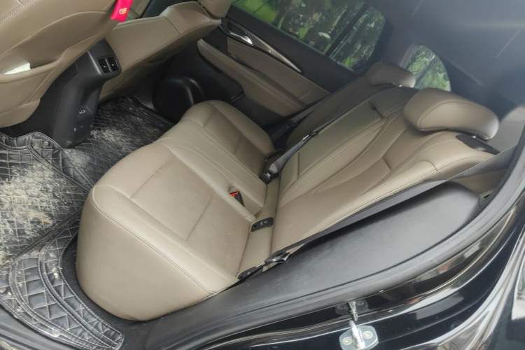 Used Buick Envision 2022 Encore Plus 652T Five-Seat Luxury Model Left Rear Seat