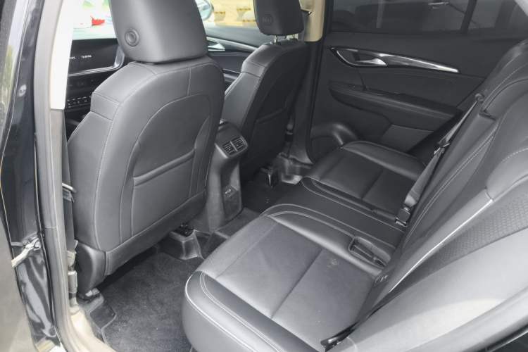 Used Buick Envision 2022 Facelift Encore S 552T Two-Wheel-Drive Luxury Model Left Rear Seat