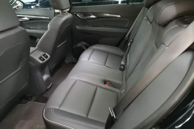 Used Buick Envision 2022 Facelift Encore Plus 552T Five-Seat Luxury Model Left Rear Seat