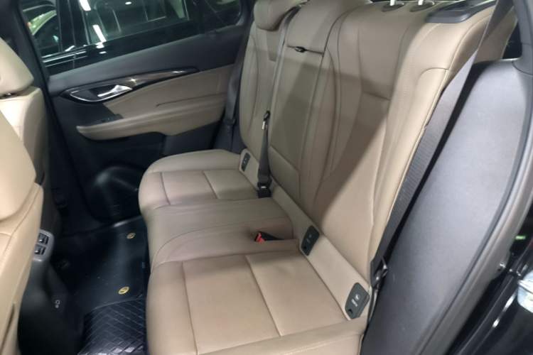 Used Buick Envision 2022 Encore Plus 652T Five-Seat Luxury Model Left Rear Seat