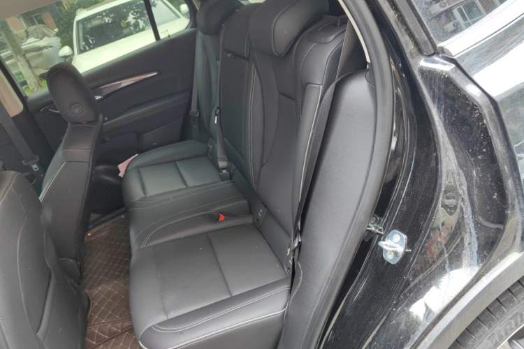 Used Buick Envision 2022 Encore Plus 652T Five-Seat Luxury Model Left Rear Seat