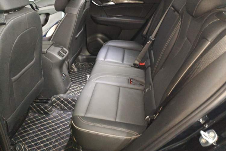 Used Buick Envision 2022 Facelift Encore S 552T Two-Wheel-Drive Luxury Model Left Rear Seat