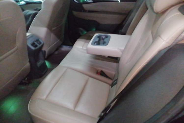 Used Buick Envision 2022 Encore Plus 652T Five-Seat Luxury Model Left Rear Seat