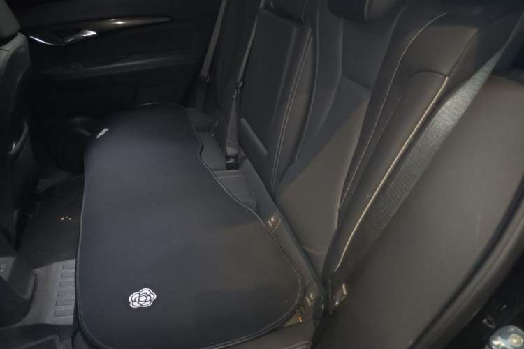 Used Buick Envision 2022 Encore Plus 652T Five-Seat Luxury Model Left Rear Seat