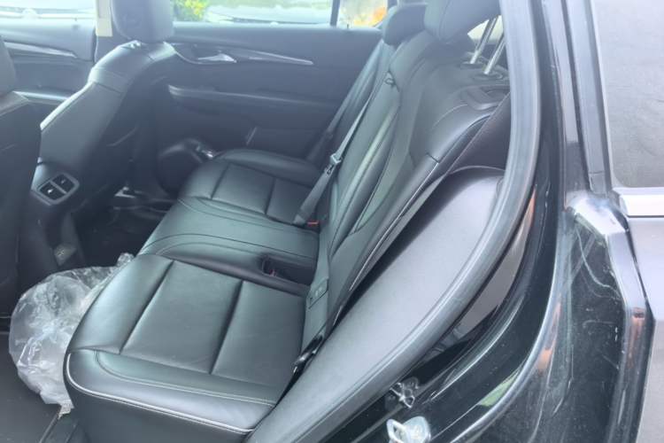 Used Buick Envision 2022 Encore Plus 652T Five-Seat Luxury Model Left Rear Seat